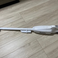 【ほぼ新品】makitaのハンディクリーナー