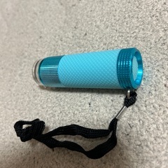 LED懐中電灯　電池付き　未使用品
の画像