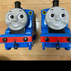 トーマス　貯金箱にもなるおもちゃ2個セット