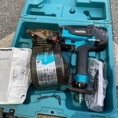■中古品 マキタ 90ｍｍ 高圧エア釘打機 AN931H 動作問題なし 大工 エアツール■
