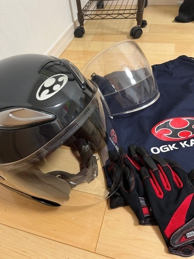 【取引済】OGKカブト フルフェイスバイクヘルメット【専用カバー、グローブ、スペアシールド付き】