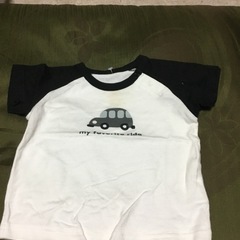 赤ちゃんの服３枚組の画像