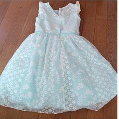 女児華やかなドレス 6歳位の画像