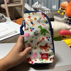 【西松屋】トイストーリー哺乳瓶ケース