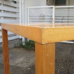 ダイニングテーブル の画像