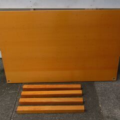 ダイニングテーブル の画像