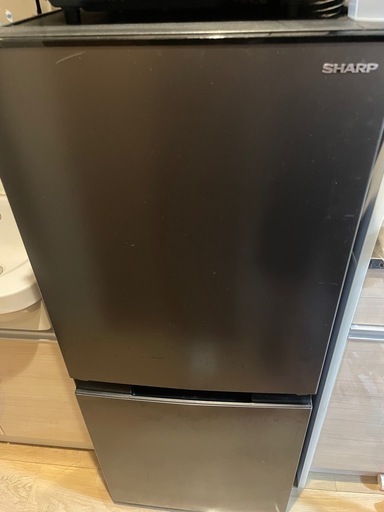 SHARP冷凍冷蔵庫 2021年製　説明書付き　使用年数2年