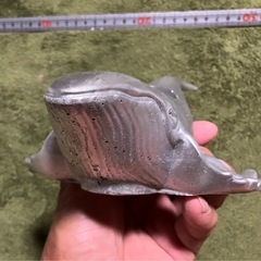 ②クジラの小物入れ〈タ