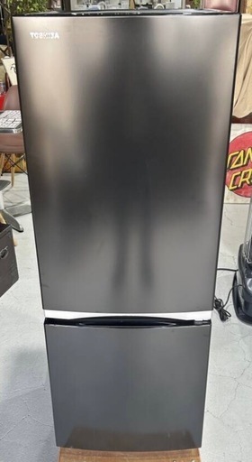 ★2020年製★極上超美品 中古★ \n東芝 153L 整理しやすい3段ドアポケット！耐熱100℃テーブルボード 2ドア冷蔵庫【GR-R15BS-K】