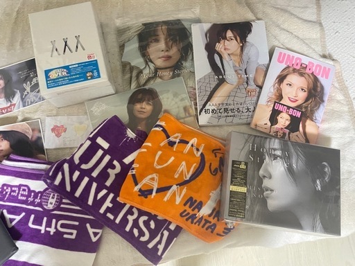 直筆サイン2点宇野実彩子AAAグッズまとめ売り