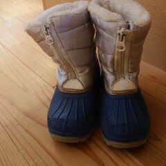 スノーブーツ　16cm