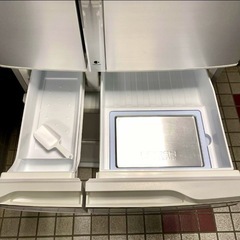 1点モノ☆最安の552L大容量6ドア 自動製氷やパーシャルなど高機能な大型冷蔵庫、丈夫で長持ちのパナソニック製の画像