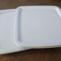 IKEA　プレート4枚【中古】