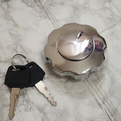 タンクキャップ 燃料キャップ ガソリン 金属製 バイク オートバ...