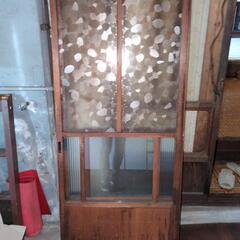 昭和レトロ摺りガラス引き戸　すりガラス　模様ガラスの画像