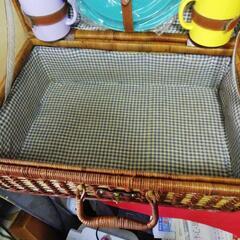 ピクニック 食器セット 4人前 未使用籠付きの画像