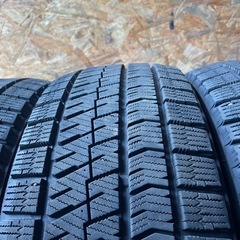 超極上タイヤ　BRIDGESTONE ブリヂストン　ブリジストン　VRX2 225/45R18 スタッドレス　タイヤ　2020年製　18インチ