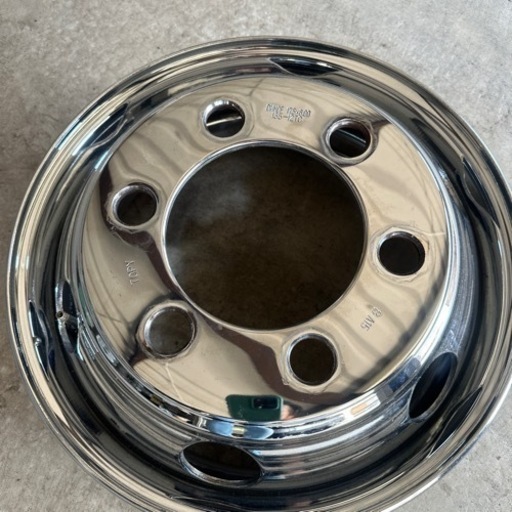 4トントラック、メッキホイール４本