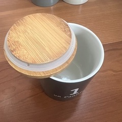キャニスター　陶器　キッチン雑貨　小物入れ　生活雑貨 食器 コーヒー、ティーの画像