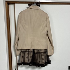 卒業式などに、、150
センチ女の子用セレモニースーツの画像