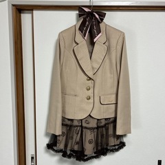卒業式などに、、150
センチ女の子用セレモニースーツ