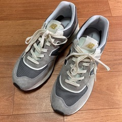 ニューバランス　スニーカー　　