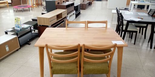 ★ジモティ割あり★ 家具の大丸 4人掛けダイニングセット 薄茶 H70×D80×W130 クリーニング済み TJ8845