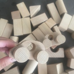 値下げ中　木でできたつみき　　車のつみき入り の画像