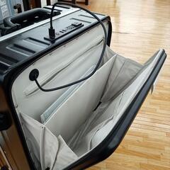 ★ジモティ割あり★ キャリーケース　ブラック　ドリンクホルダー付き　YJ3996の画像