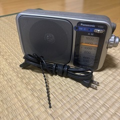 Panasonic R-2200 ラジオ〚自宅に引取りに来れる方限定〛