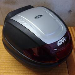 GIVIリヤBOX　30L