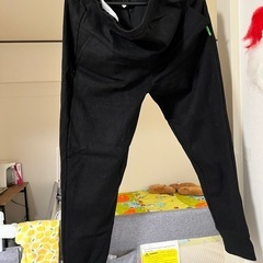 マタニティパンツ