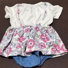 花柄ロンパース　70サイズの画像