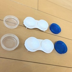 【新品未使用】　コンタクトケース 2個の画像