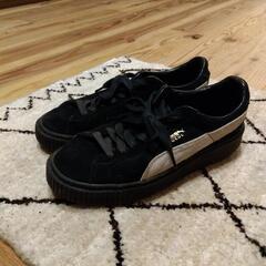 PUMAプーマ スニーカー