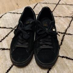 PUMAプーマ スニーカーの画像
