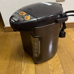 電気ポットの画像