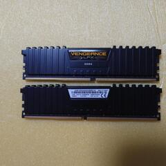 コルセア製。PCメモリ。CMK.16GX4M2A2666C16