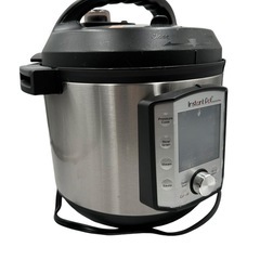 マルチ電気圧力鍋　Instant Pot インスタントポットの画像