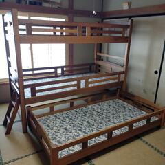 岩手　盛岡　3段ベッド　ベット　3段ベッド　ロータイプ収納式3段ベッド　木製　手渡し　キャスター　ローラー　移動の画像