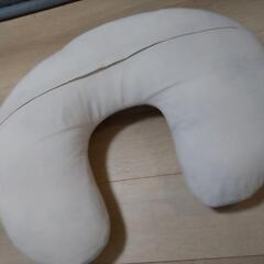 1/17まで 授乳クッション 洗替カバー付き の画像