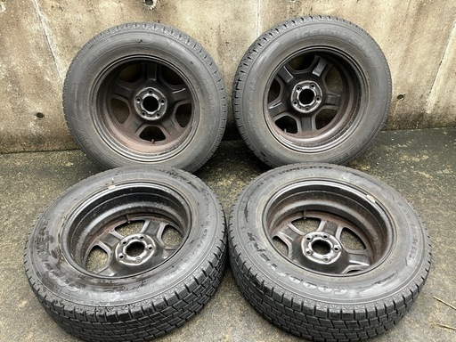 jeep レネゲード　 純正ホイール＆スタッドレスタイヤセット