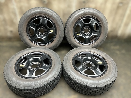 jeep レネゲード　 純正ホイール＆スタッドレスタイヤセット