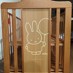 ベビーベッド