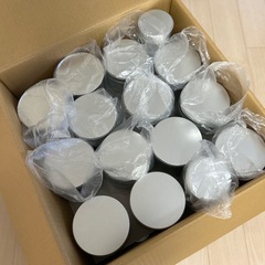 箱売り　
大量のケース　入れ物　缶　小物入れ　（新品未使用）の画像
