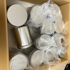 箱売り　
大量のケース　入れ物　缶　小物入れ　（新品未使用）の画像