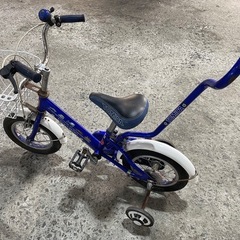 トミカ 自転車　4.5歳用　補助輪 手押し棒付き