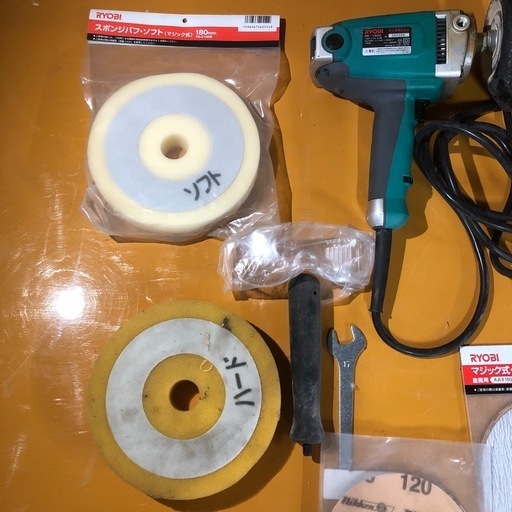 【ゆ.ec】RYOBI リョービ サンダーポリッシャー PE-1400 パフペーパーなどセット 低速タイプ シングル 研磨 シングルア