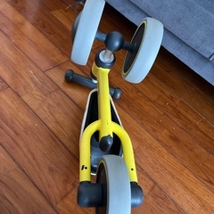 室内で遊べる三輪車？の画像