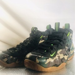 NIKE Air フォームポジットワン